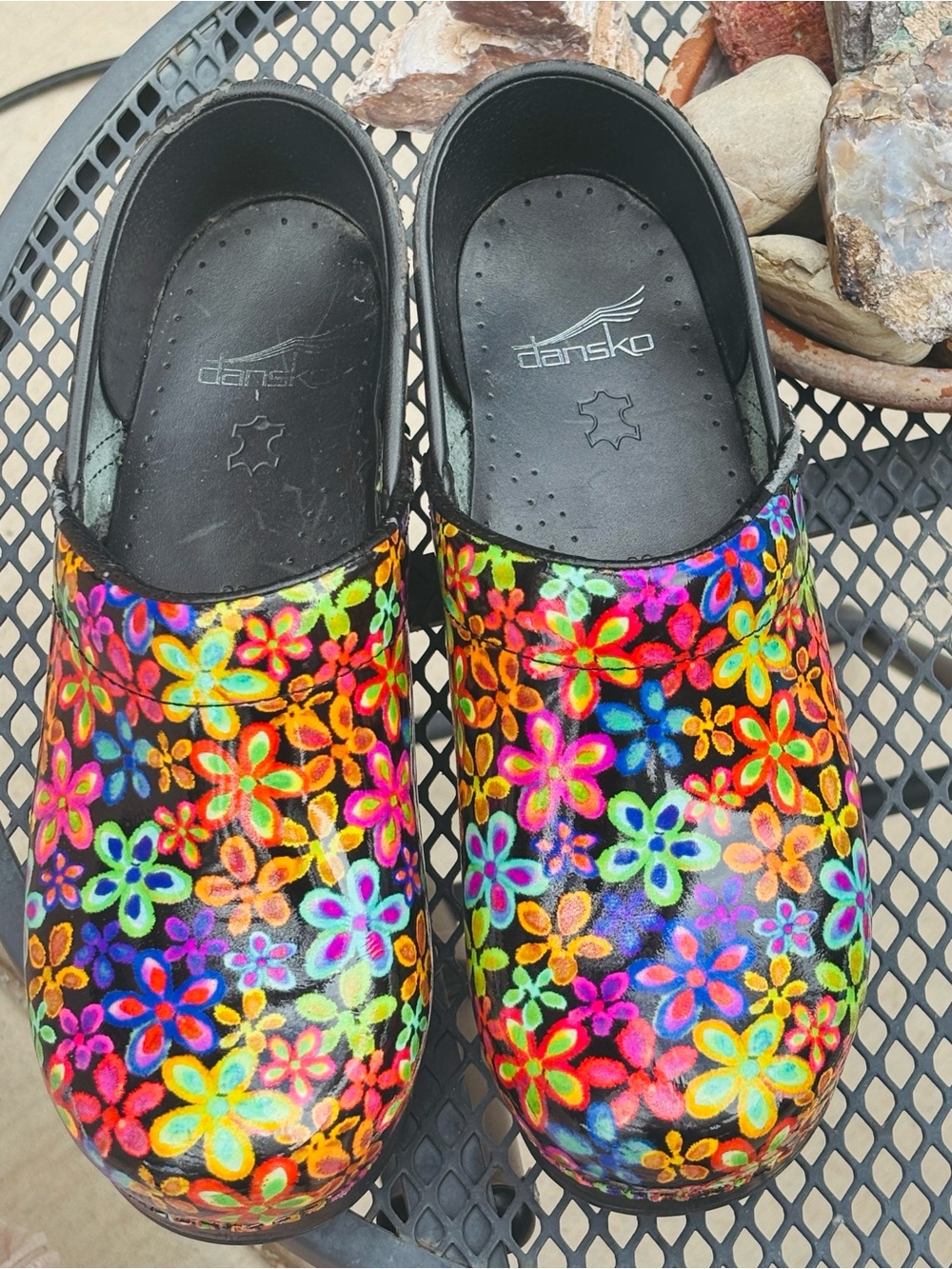 Dansko Floral Clogs Size EU 39 or Size 8.5-9
